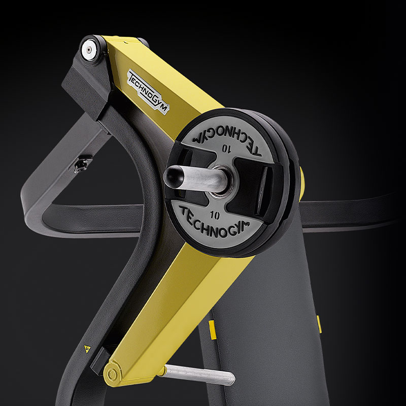 Λεπτομέρεια της μηχανής πίεσης στήθους Technogym Pure Strength