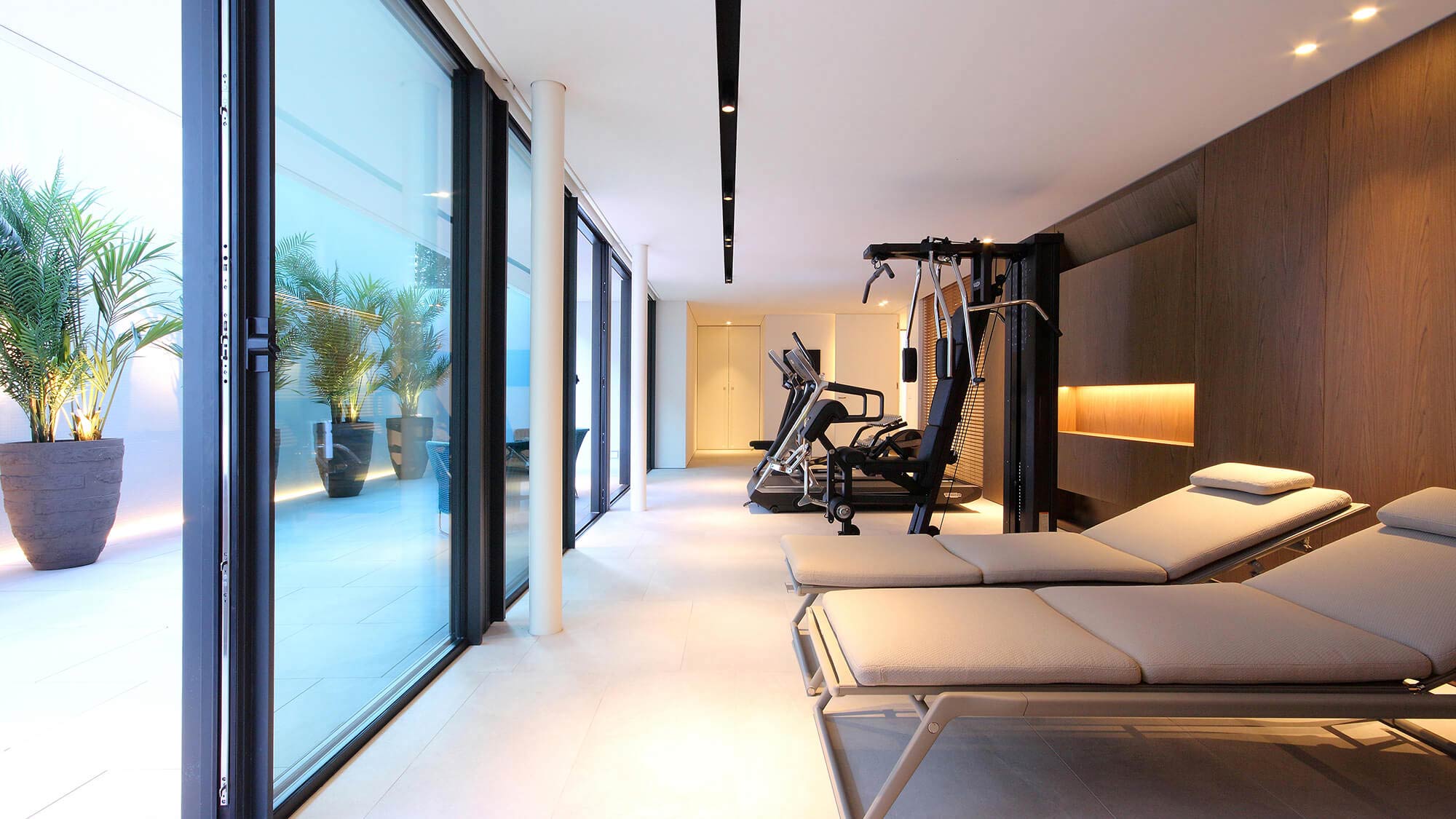 media banner home gym strength shop technogym
